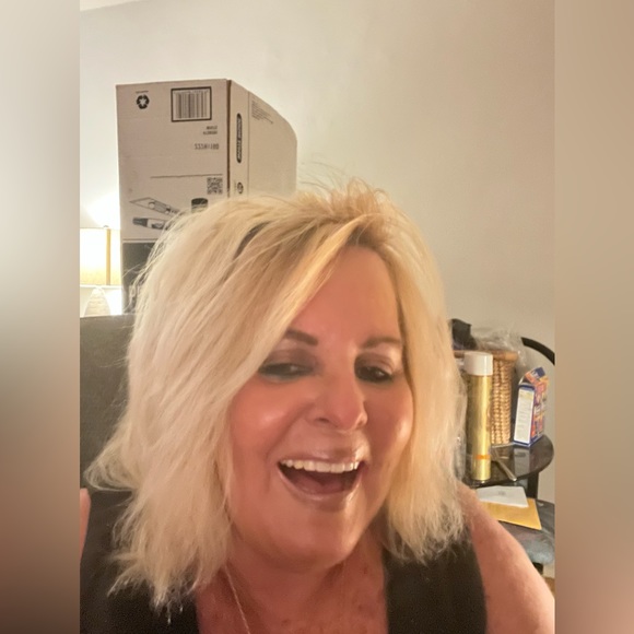 Meet your Posher, Susan - Picture 8 of 9